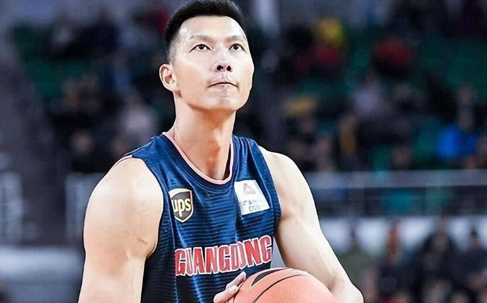 易建联妻子荆灵身高,易建联荆灵几几年结婚