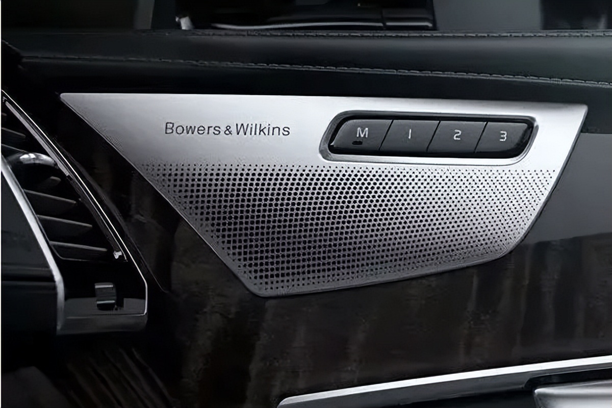 车载音响是原装的好还是改装的好,改装一套中等的车载音响多少钱