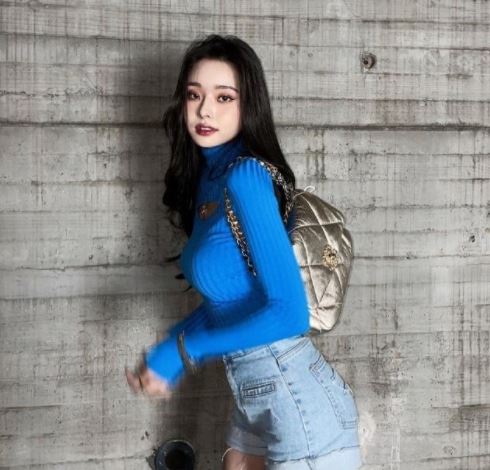 宋智雅白富美人设,韩国名模宋智雅抖音