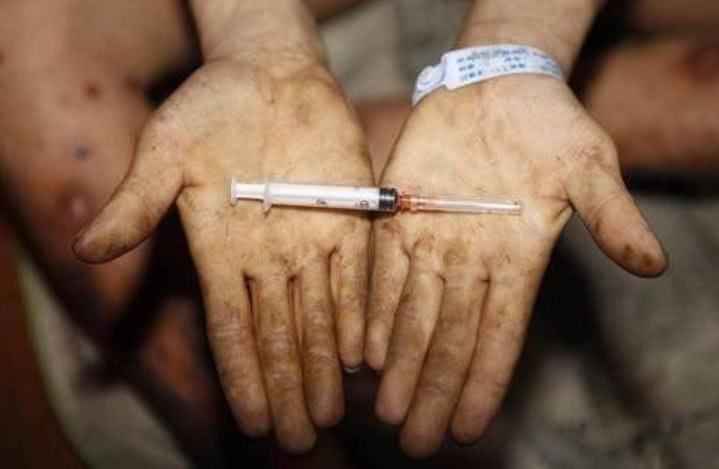 大学生酒吧艾滋,22岁大学生酒吧确诊艾滋病