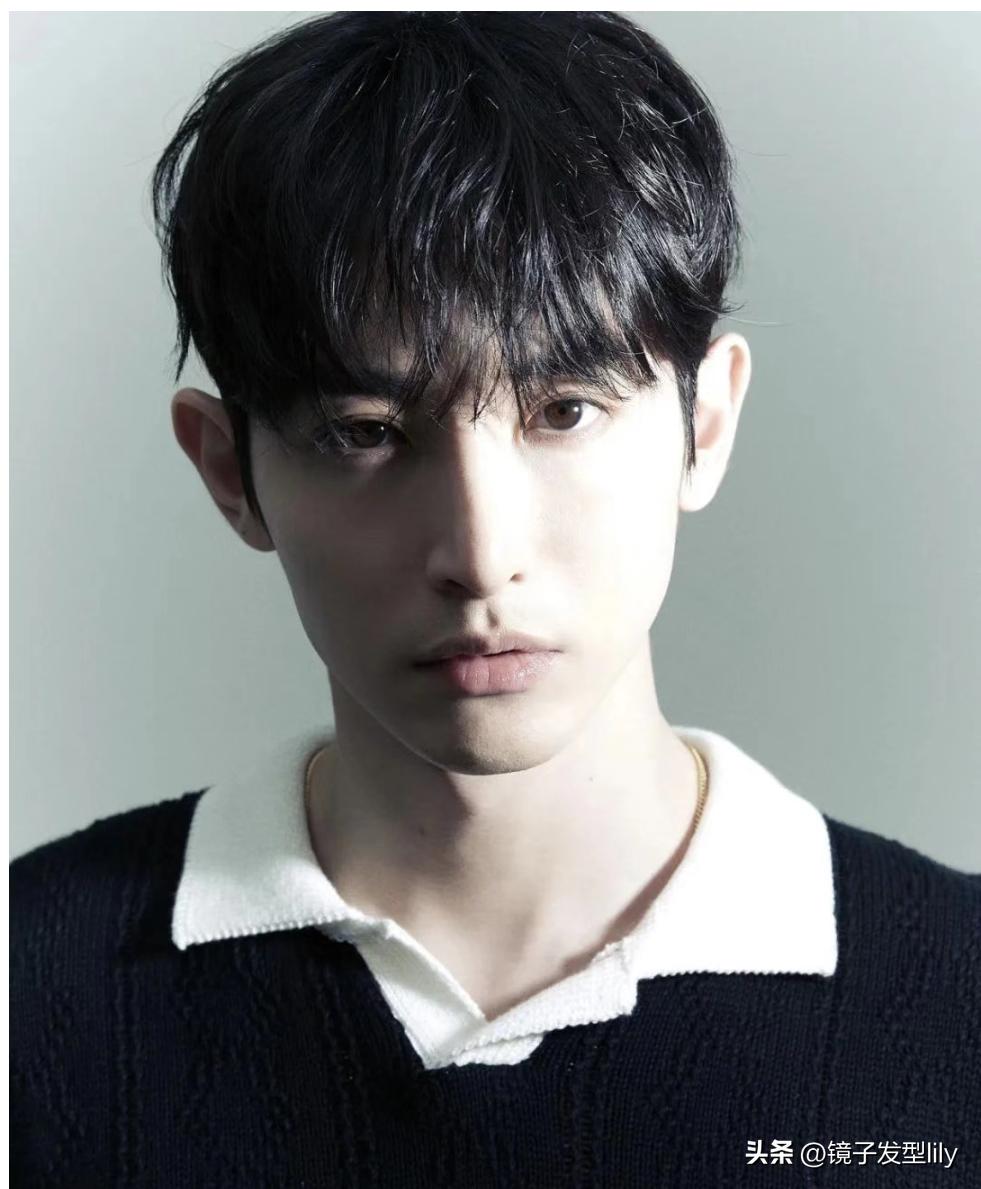 发型男2020流行发型飞机头烫发,男款发型2020流行发型烫发