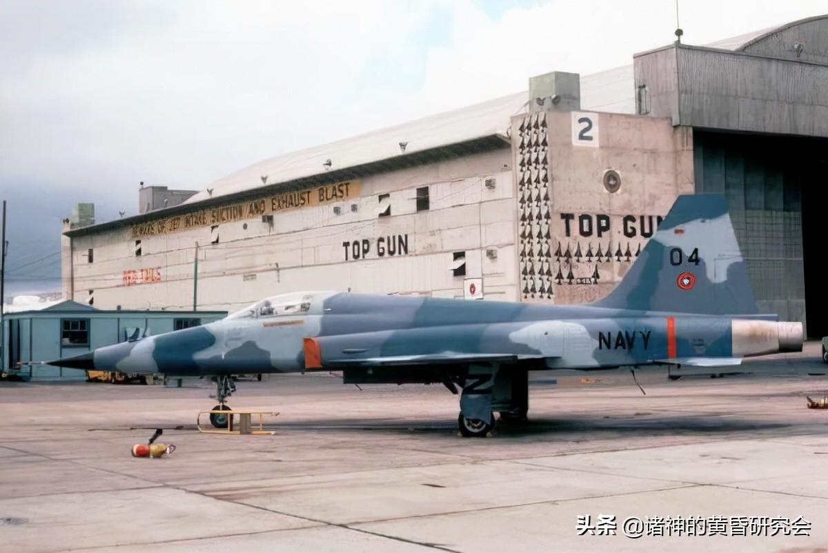 “变色龙”中队的故事-美国海军TOPGUN的前世今生