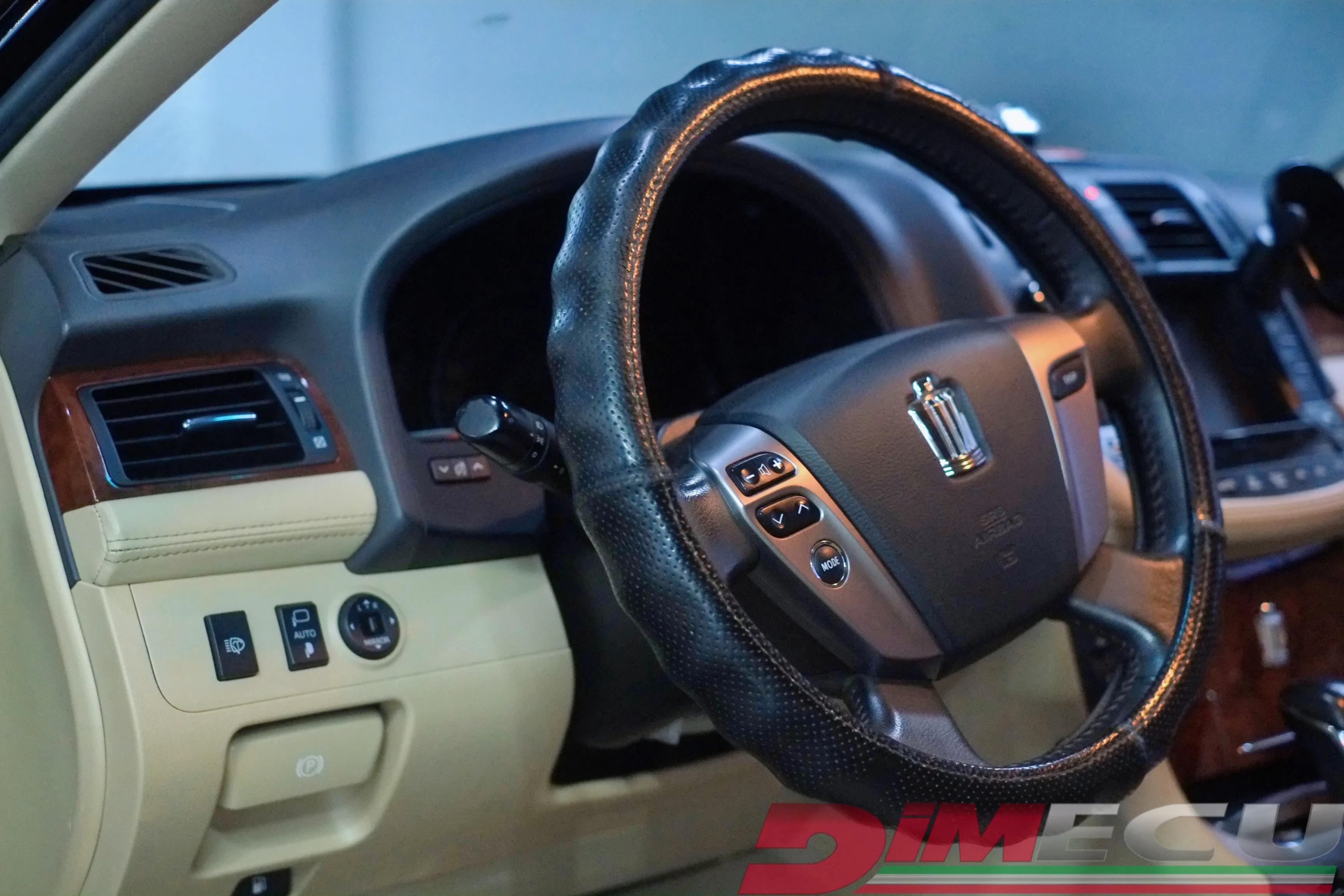 新款丰田皇冠进口2.5动力有改变吗,丰田全新皇冠2.0