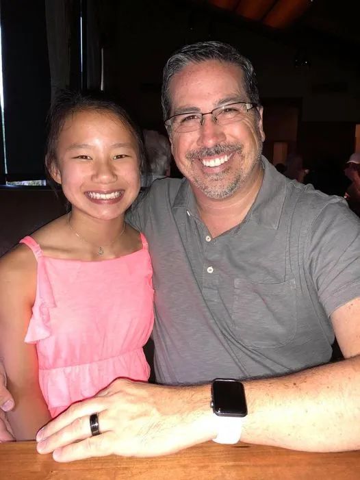 田州小镇近千人送别！来自中国的女孩，短暂却璀璨的一生