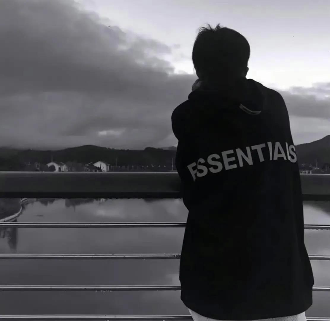 成熟稳重痞帅的男人头像,成熟痞帅男头像