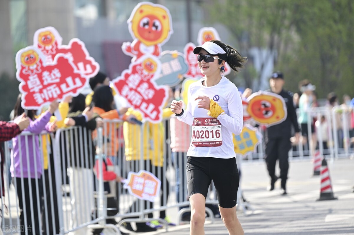 跑个马拉松多少钱,马拉松到底有多烧钱