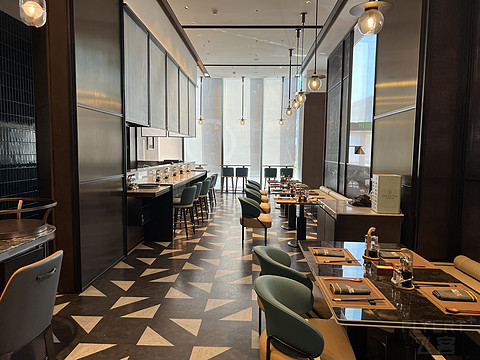 窗含西岭千秋雪成都环球中心雪山,窗含西岭千秋雪魅力成都