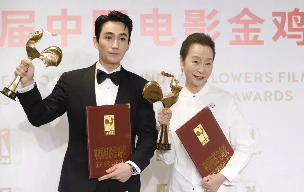 周秉义恋爱片段,周秉义选择爱情