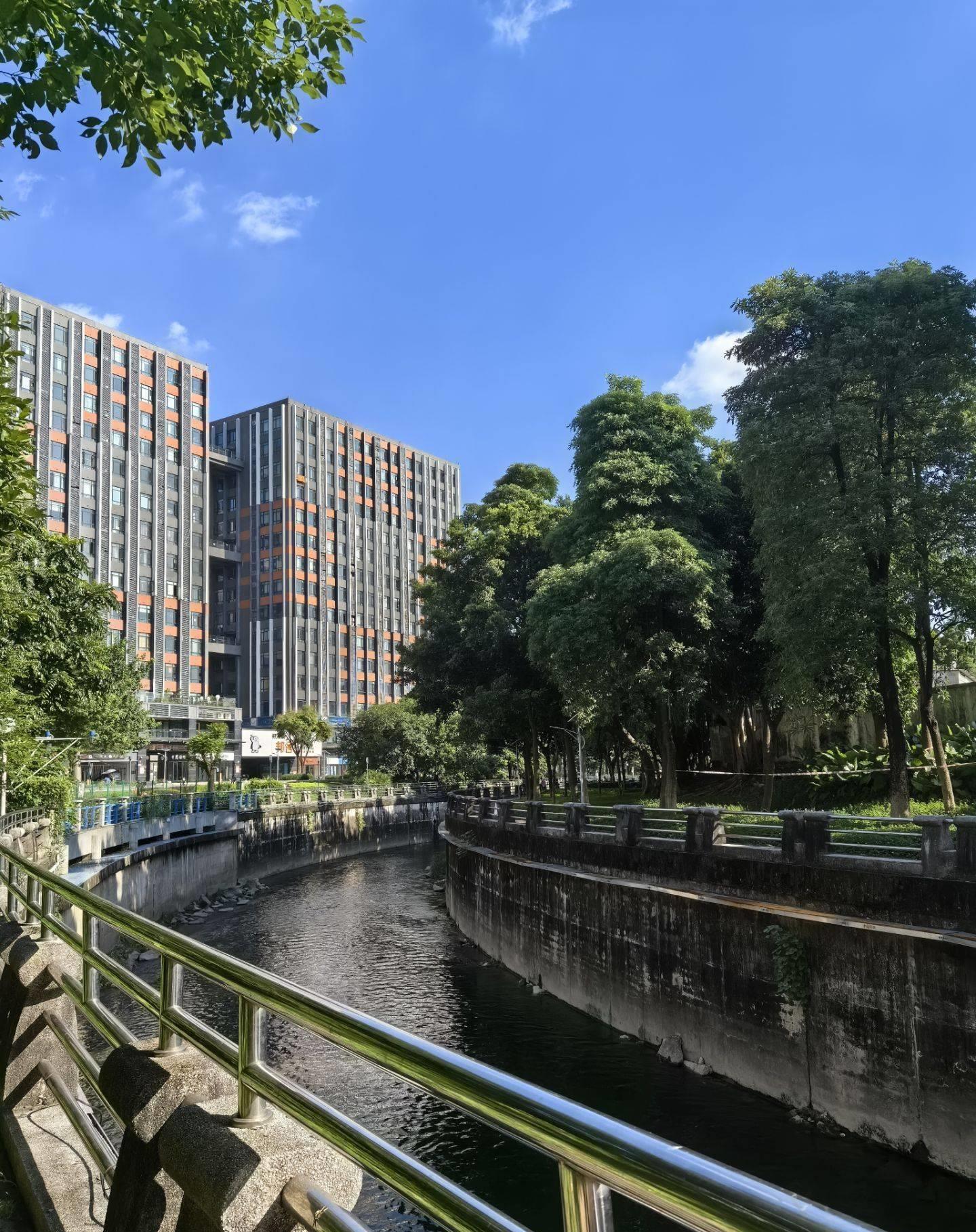 华为MateX5上手实测,华为新款折叠屏matex5怎么样