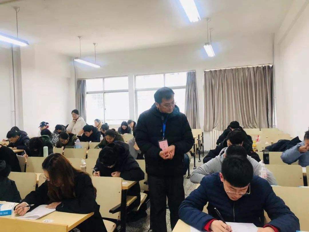 清华大学打响开放“第一枪”，期末考试分批举办，不愧是高等学府