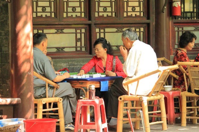 成都麻将馆天花板,成都麻将馆可以开业了吗