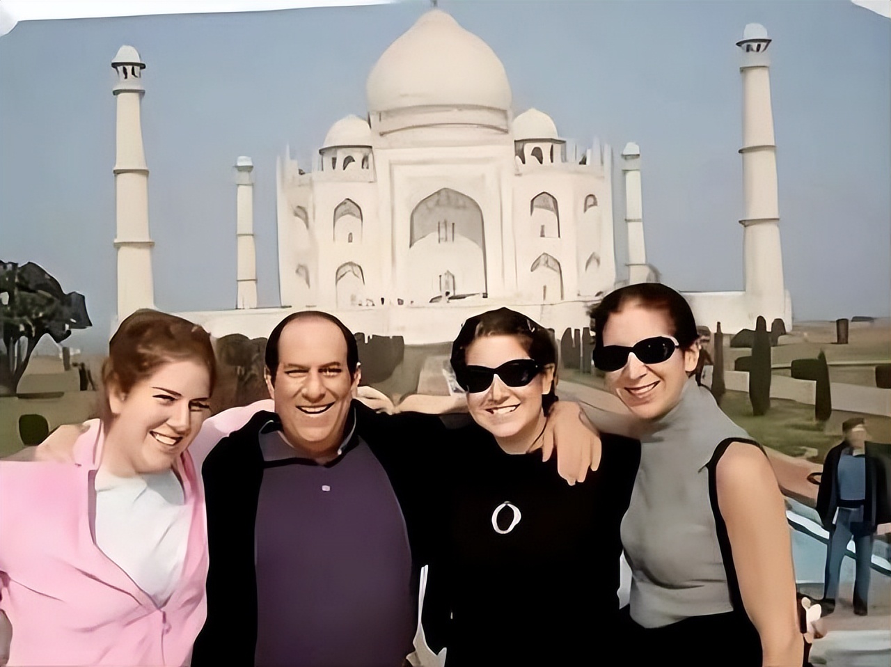 1987年,一个小伙子花25万美元,买了一张美国航空公司的促销机票