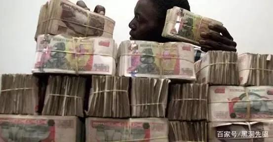 “止咳糖浆”在非洲成为爆款！空瓶堆积成山，背后原因令人心酸