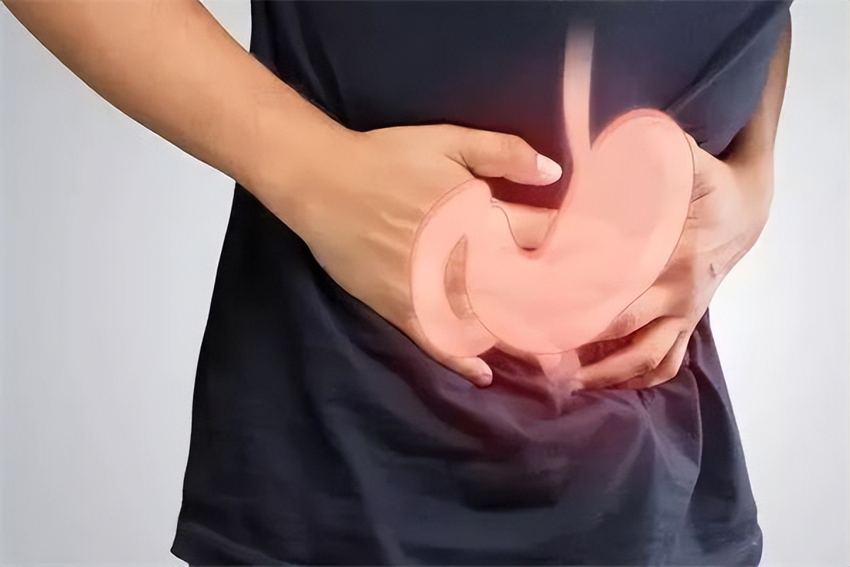 白发长在头顶是哪里出了问题,两鬓和后脑勺白发多怎么回事