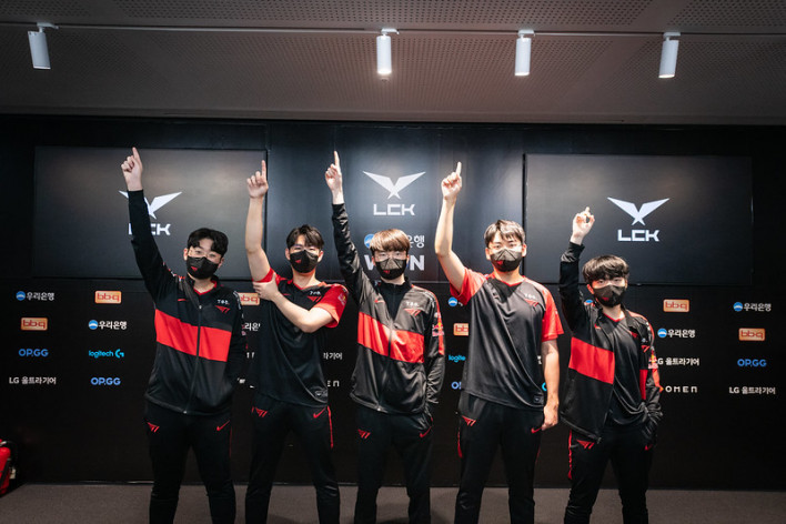 s12世界赛lpl解说名单,s12世界赛各赛区战绩