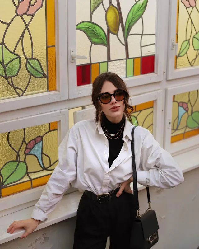 毛衣衬衫叠穿搭配什么裤子,冬天衬衫如何搭配毛衣