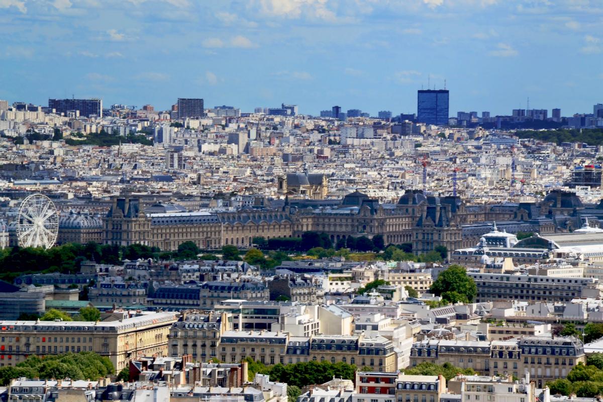 全球“败家女王者”，一条*裤内**价值五十万欧，丈夫死后因欠账被告