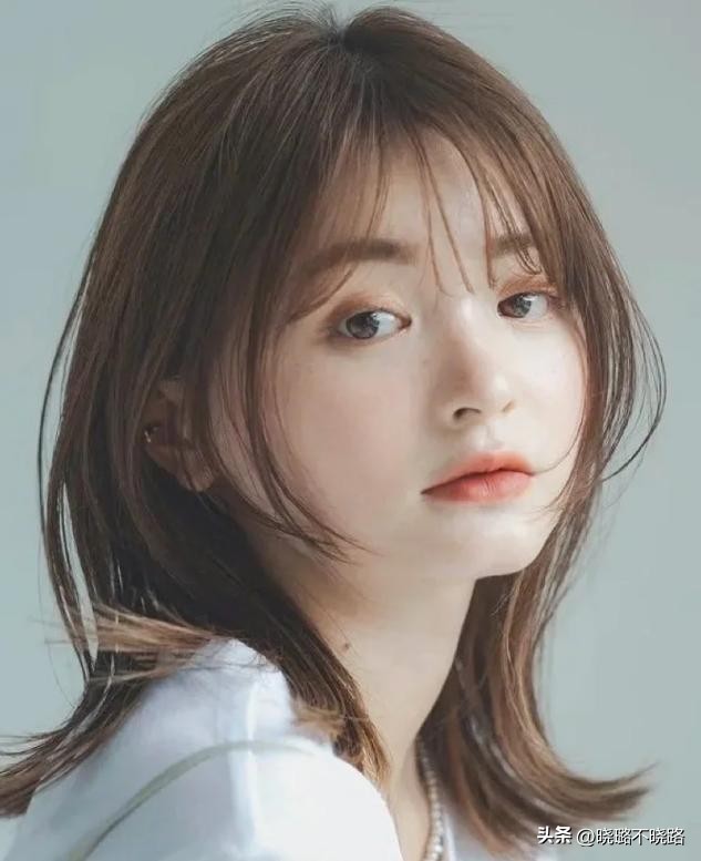 鱼尾发型中长发,鱼尾发型适合什么刘海女