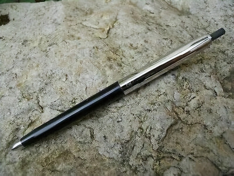 为啥法国人基本不用中性笔？银行、邮局等场所提供的也是圆珠笔？