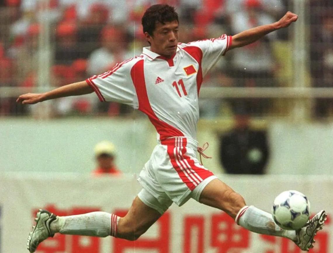 无缘世界杯的十大足球巨星,无缘2002年世界杯的十大球星