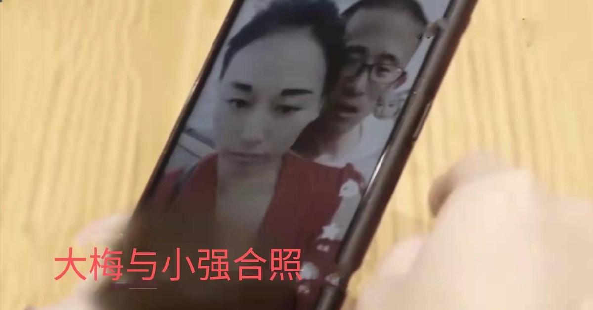 小鲜肉丈夫被47岁妻子家暴,丈夫家暴妻子说出真相惊呆众人