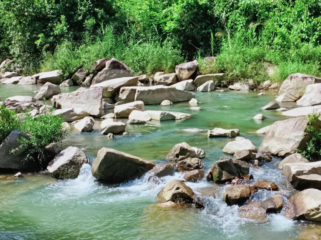 四会奇石河景区的银龙大瀑布,肇庆出发2-3天短途旅游推荐