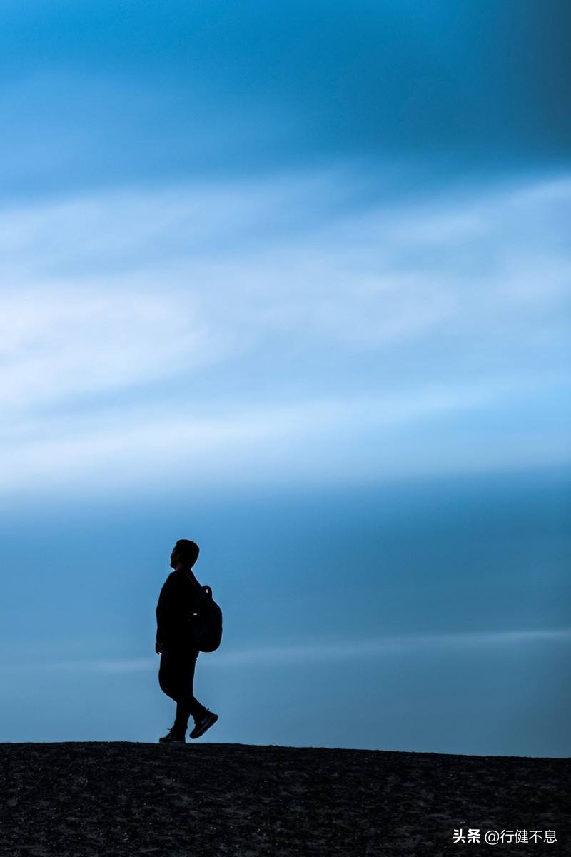 苏东坡词十首此心安处是吾乡,苏东坡的此心安处是吾乡说的是谁