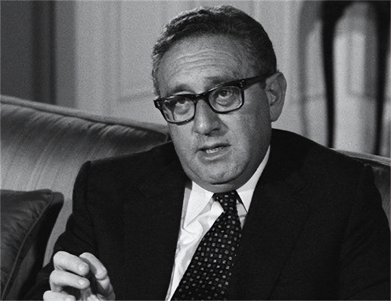 苏联74年，有个问题困扰每一代领导人，却被基辛格看透