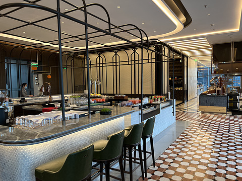 窗含西岭千秋雪成都环球中心雪山,窗含西岭千秋雪魅力成都