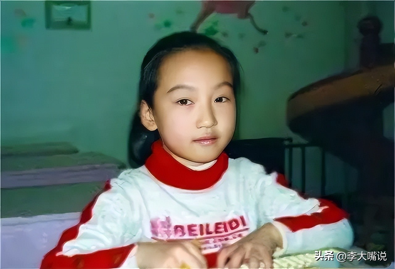 内蒙6岁天才女孩特招入伍,蒙古6岁女孩破格入伍