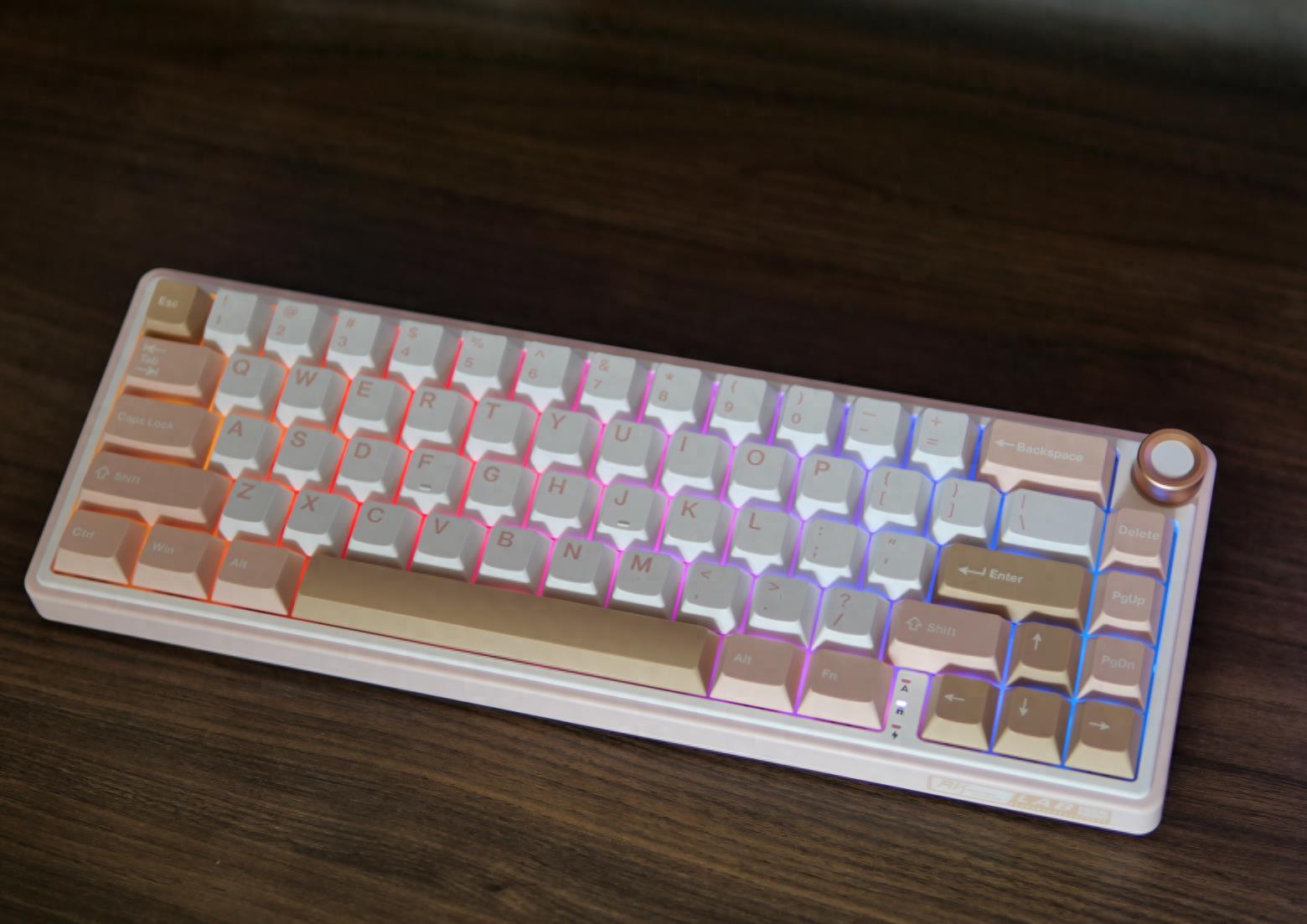 终于开始卷小配列了，好看好用还要好听，RK65机械键盘拆解评测