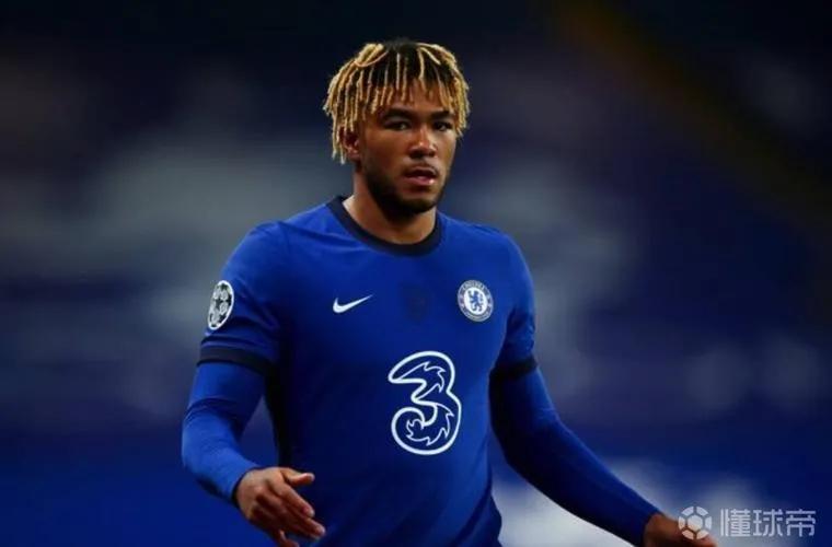 足球大叔小球,足球小将vs足球老将