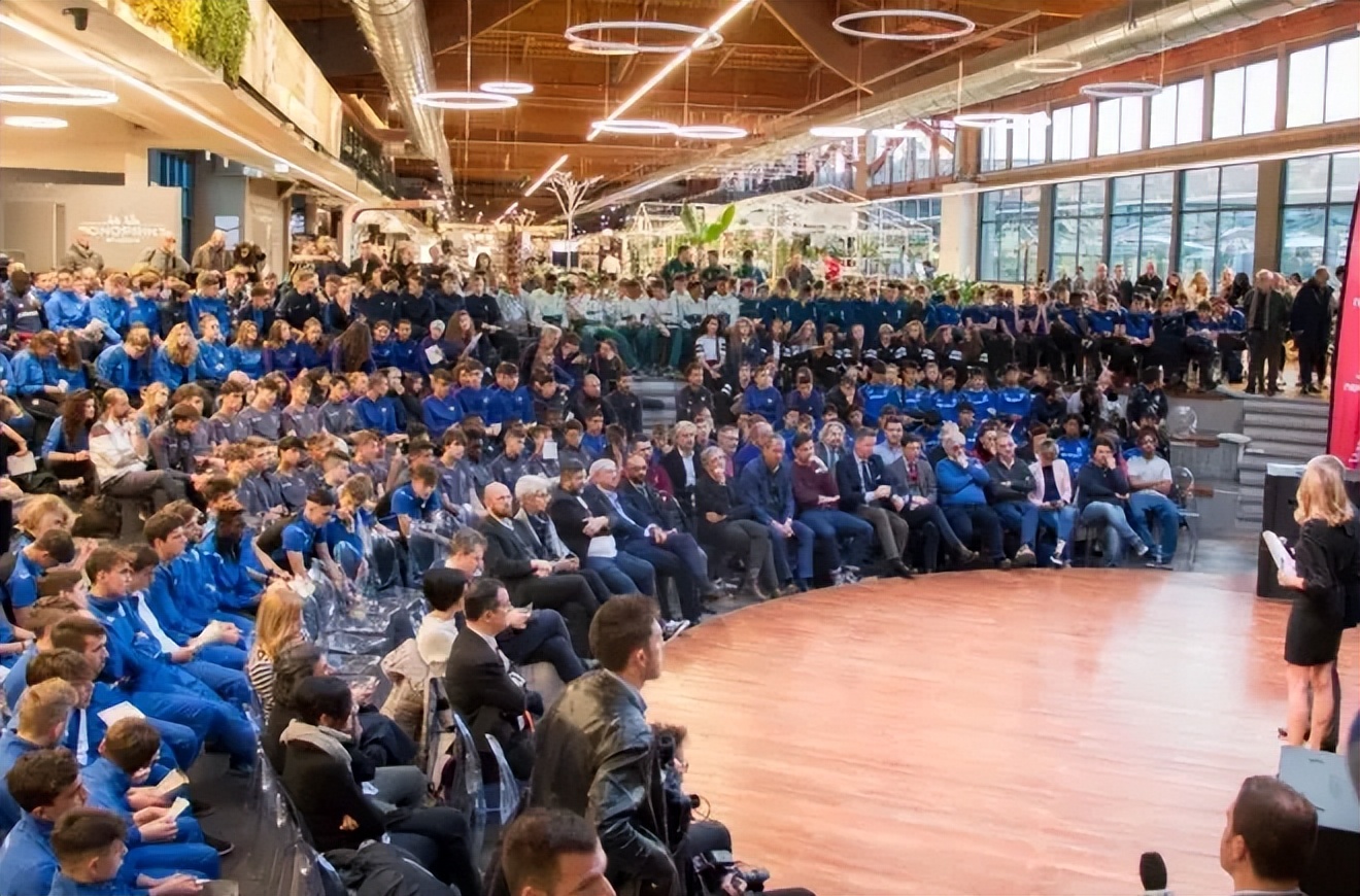 迪士尼乐园二合一美食,世界十大迪士尼乐园美食