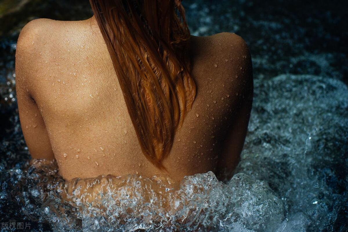 Youreallwet千万别说成“你全湿了”？翻译错就丢人了！