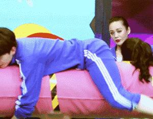 有一种性感，是男明星们的翘臀，恰到好处的刚刚好