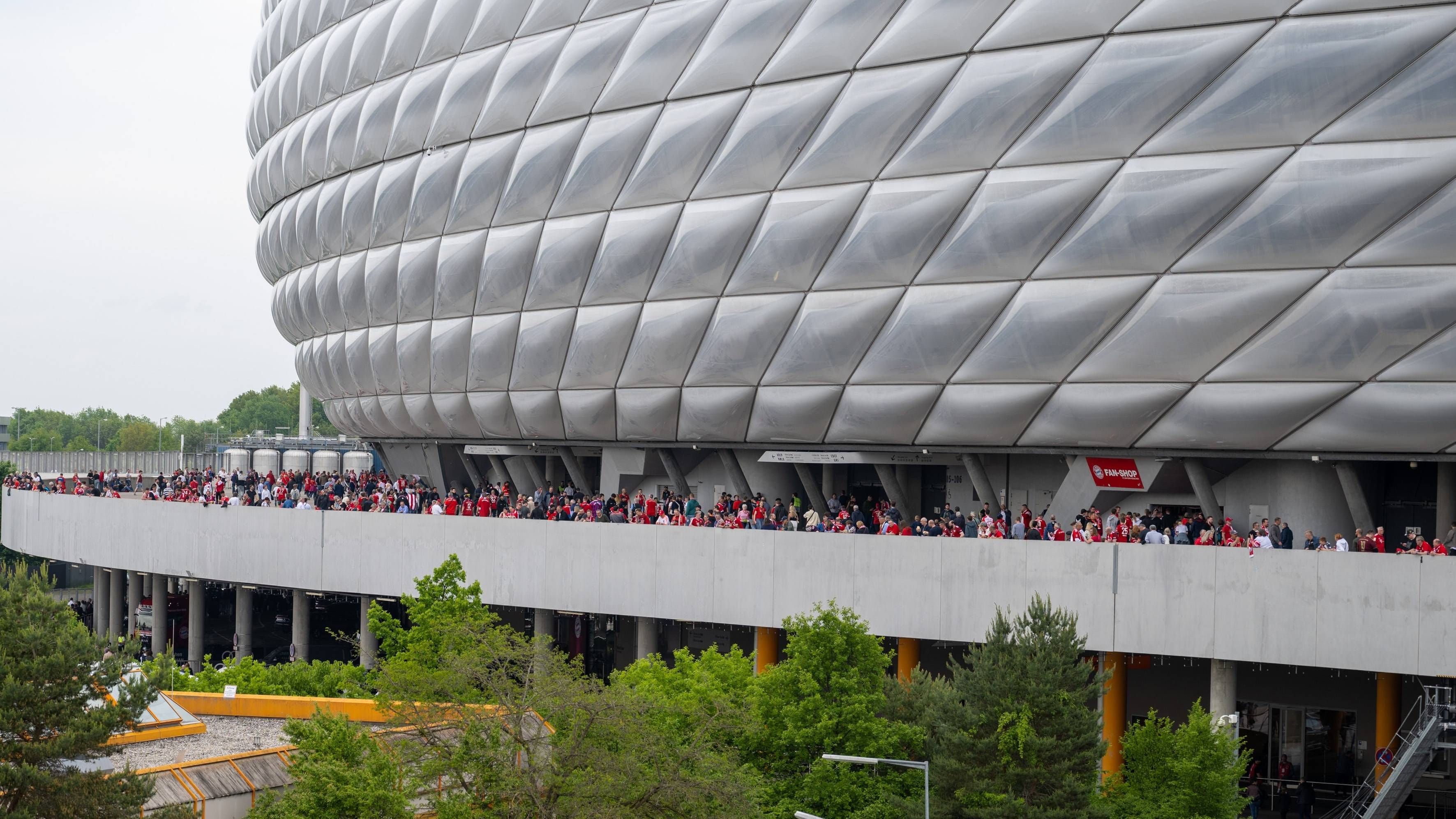 拜仁德甲争冠失去主动权,拜仁主场5-0领先萨尔茨堡