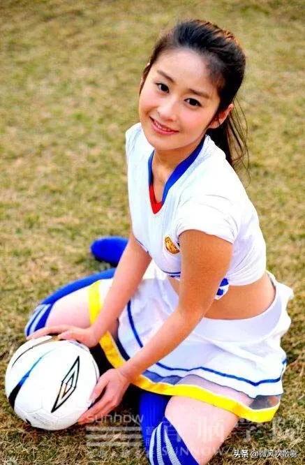 足球宝贝明星身材,足球宝贝明星刚出道照片