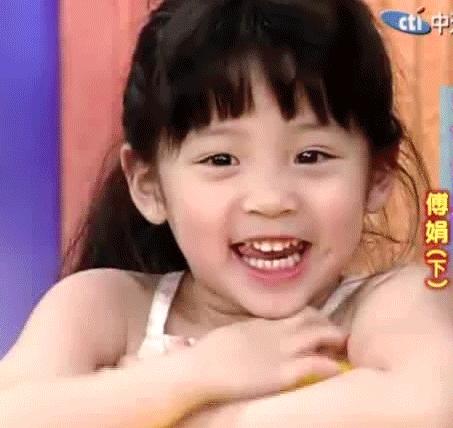 欧阳娜娜的潮牌浴袍,欧阳娜娜品牌的浴袍