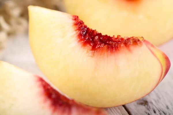 金秋红蜜桃:糖分爆表,还能更甜吗?