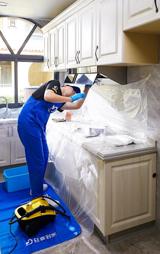 给油烟机“洗澡”寿命更长，深度清洁应该这么干！