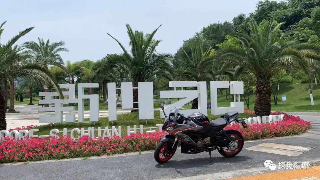 详细测评QJmotor赛400︱又是一个“温柔”“香”