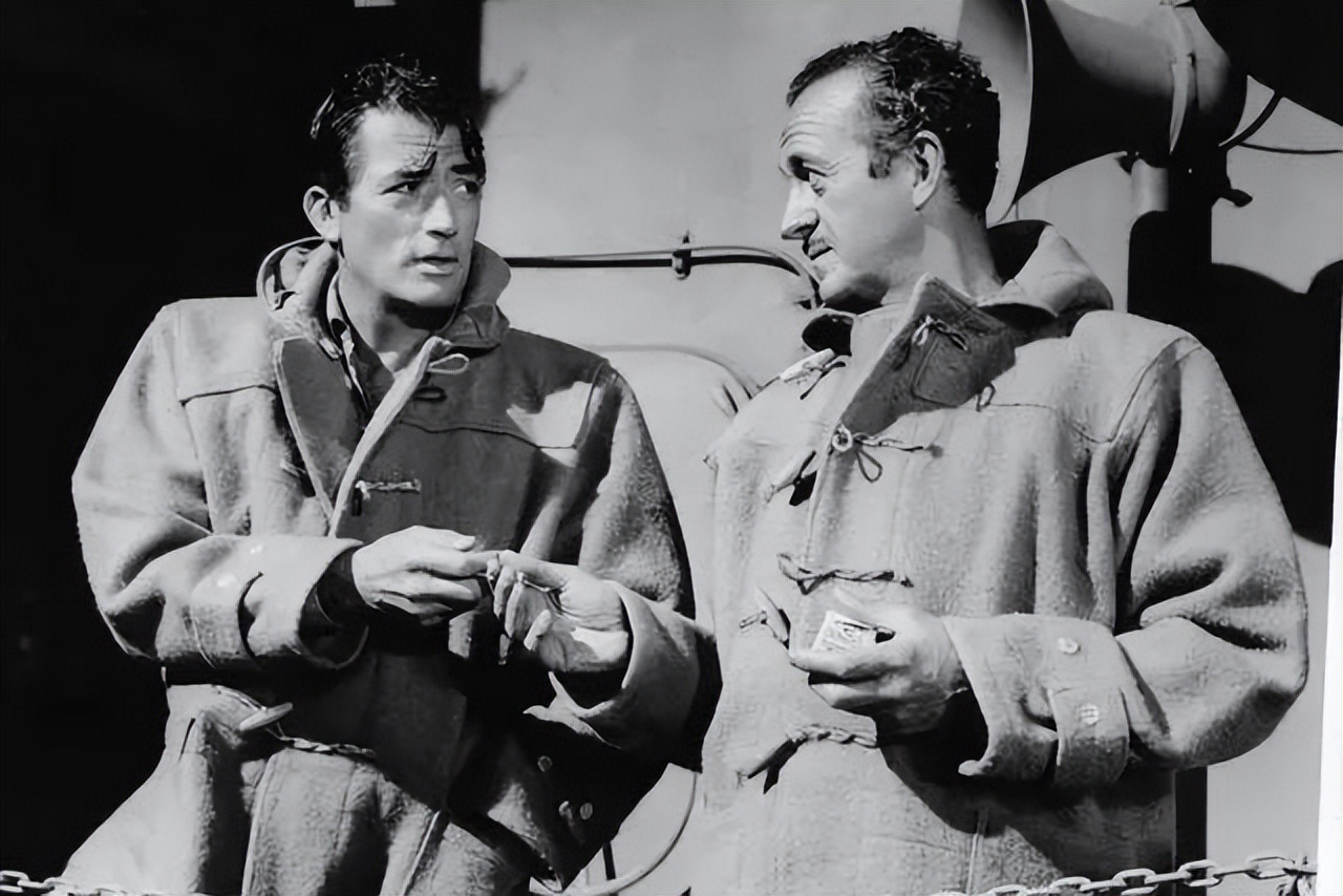 卡美滨卡Camabinc穿搭丨优雅与品质生活的绅士总离不开一件大衣