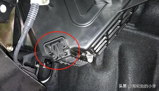 长安cs35更换空调滤芯的方法,长安cs35更换空调滤正反面的方法