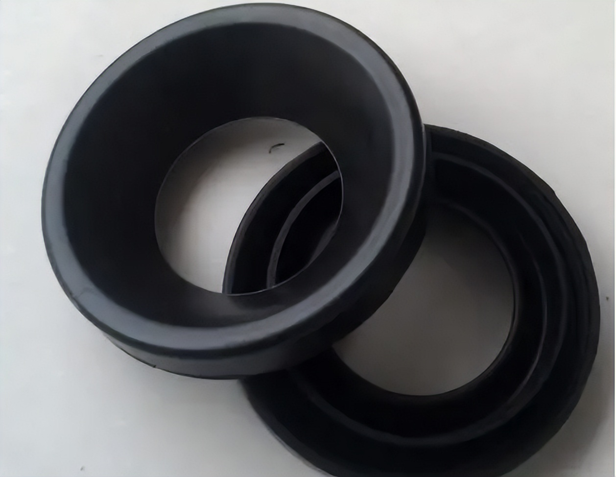 如何装修卫生间最好,如何装修卫生间拉槽