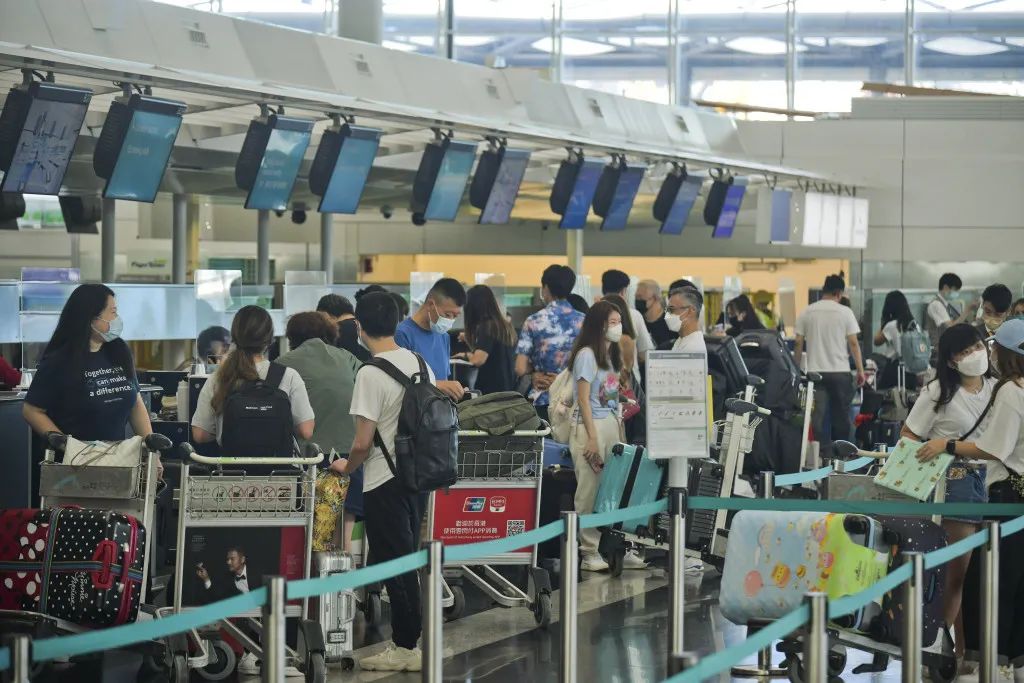 拼了！港澳台抢游客不惜本钱：发消费券、送飞机票、补贴酒店钱！