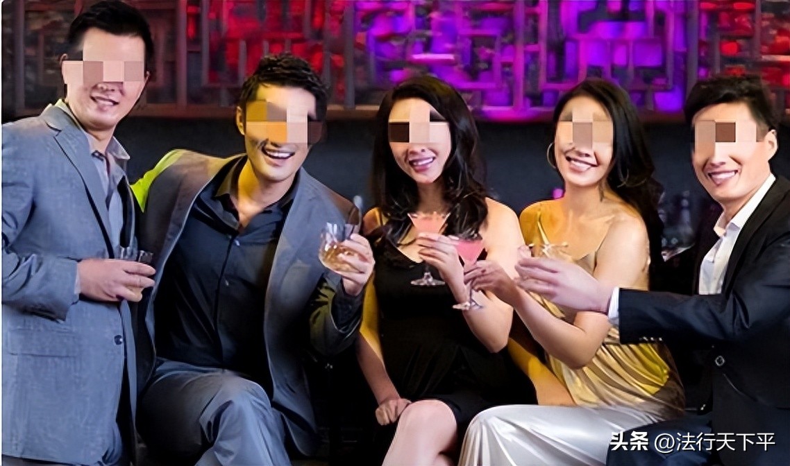 南京美女医生堕落纵欲，醉驾撞车身亡，撕下了谁的遮羞布？