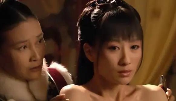 古代为什么太监伺候娘娘沐浴更衣,古代太监都是伺候哪些沐浴更衣