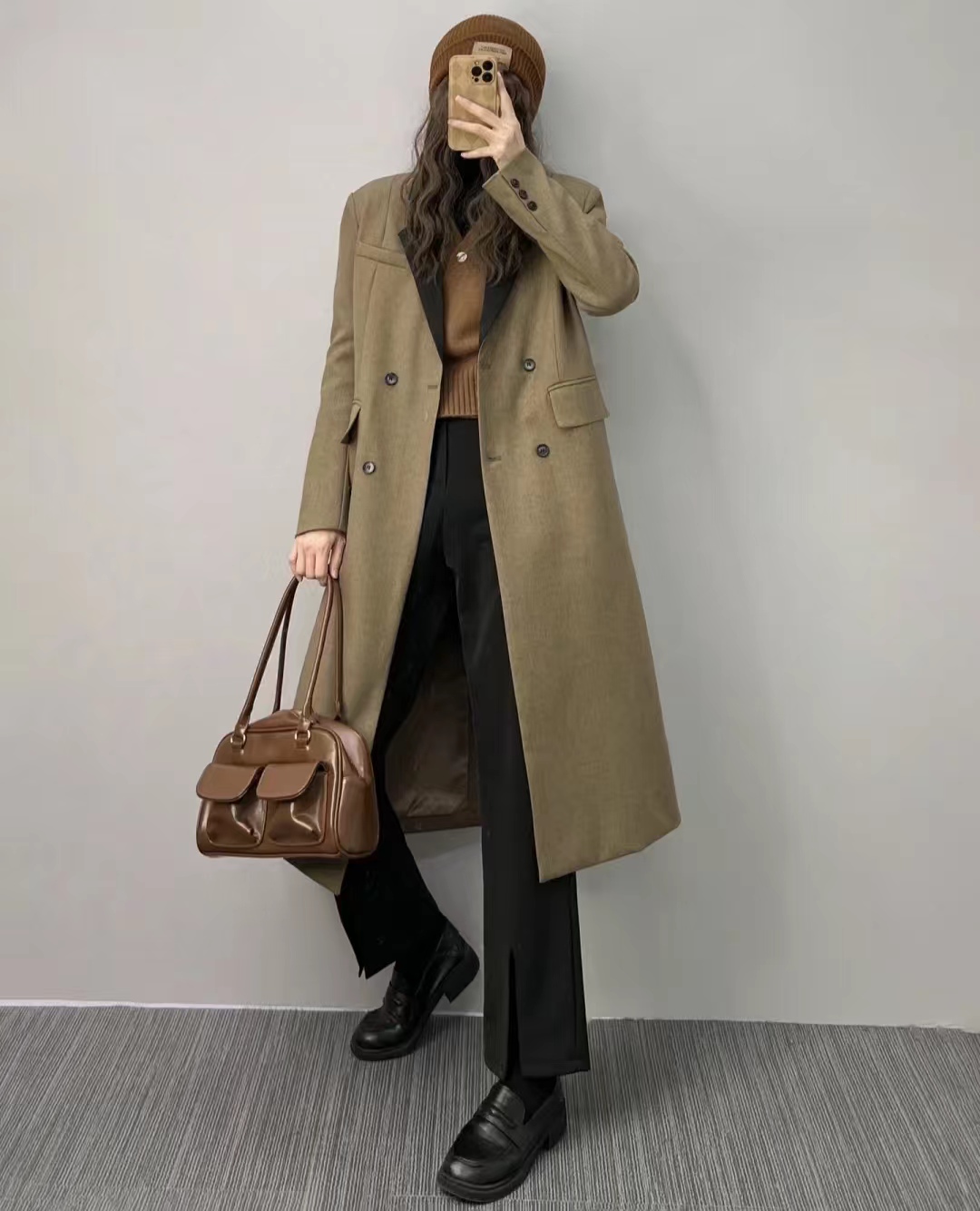 黑色搭配什么颜色很高级,黑色搭配什么颜色会显得比较高级