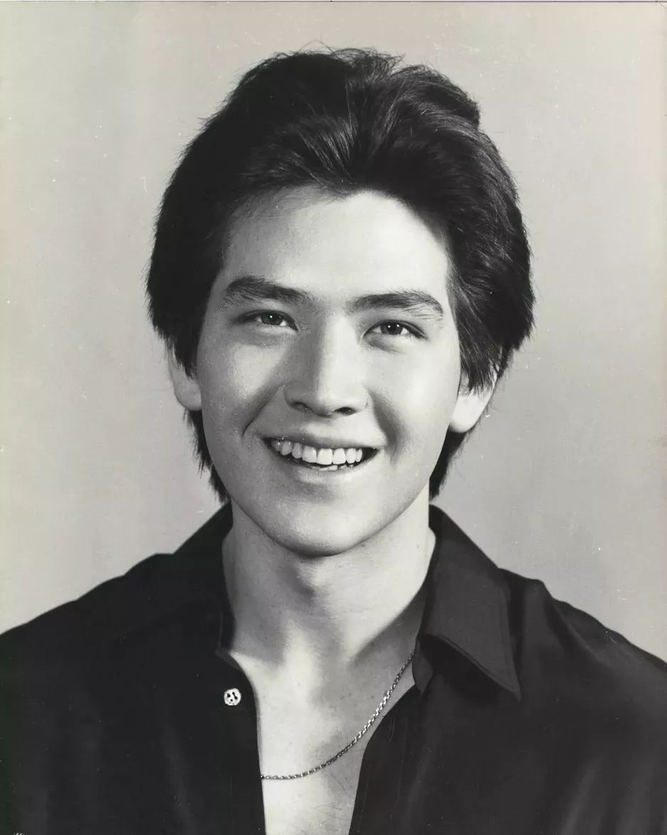 五位留长发的男明星最后一位最帅,七位又酷又帅的男明星