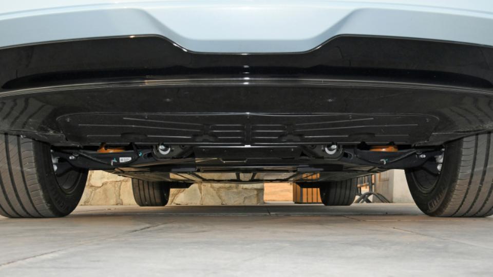 别克e5新入门版曝光续航降至515km,新款别克e5值不值得买